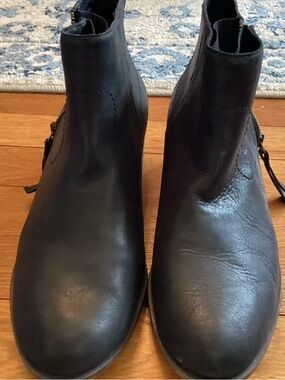 Lucky Brand Black Leather Ankle Booties